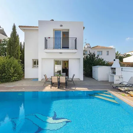Laura Palm Villa *